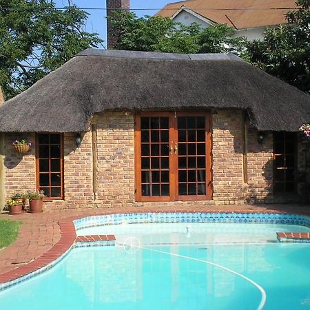 Avon Road Guest House & Tours Boksburg Buitenkant foto